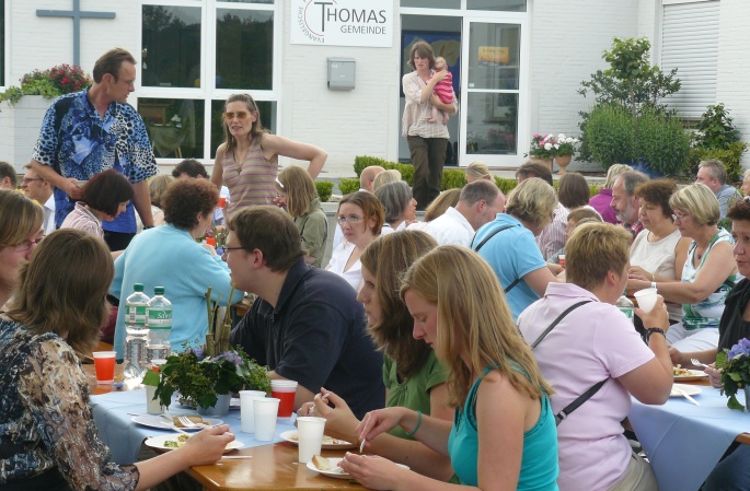 Gemeindebau im früheren Baumarkt: Thomas-Gemeinde Ibbenbüren