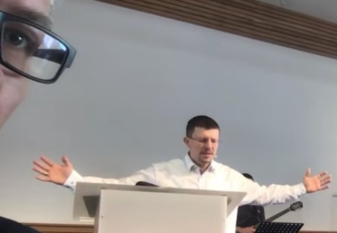 <p style="font-size:11pt;">Christus-Gemeinde Weil der Stadt</p>Einfaches Streamen eines Gottesdienstes